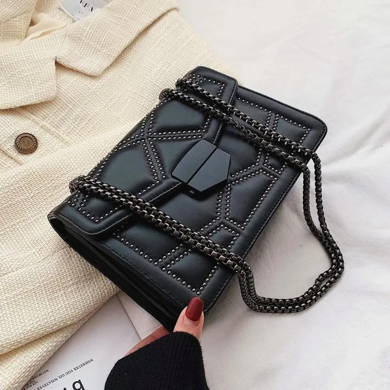 Yogodlns Luxury Vintage Rivet Chain Wallet for Women